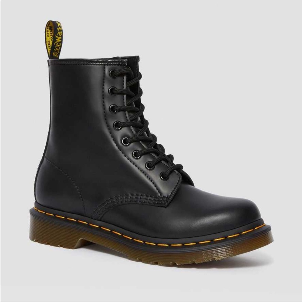 1460 Smooth Leather Doc Martens